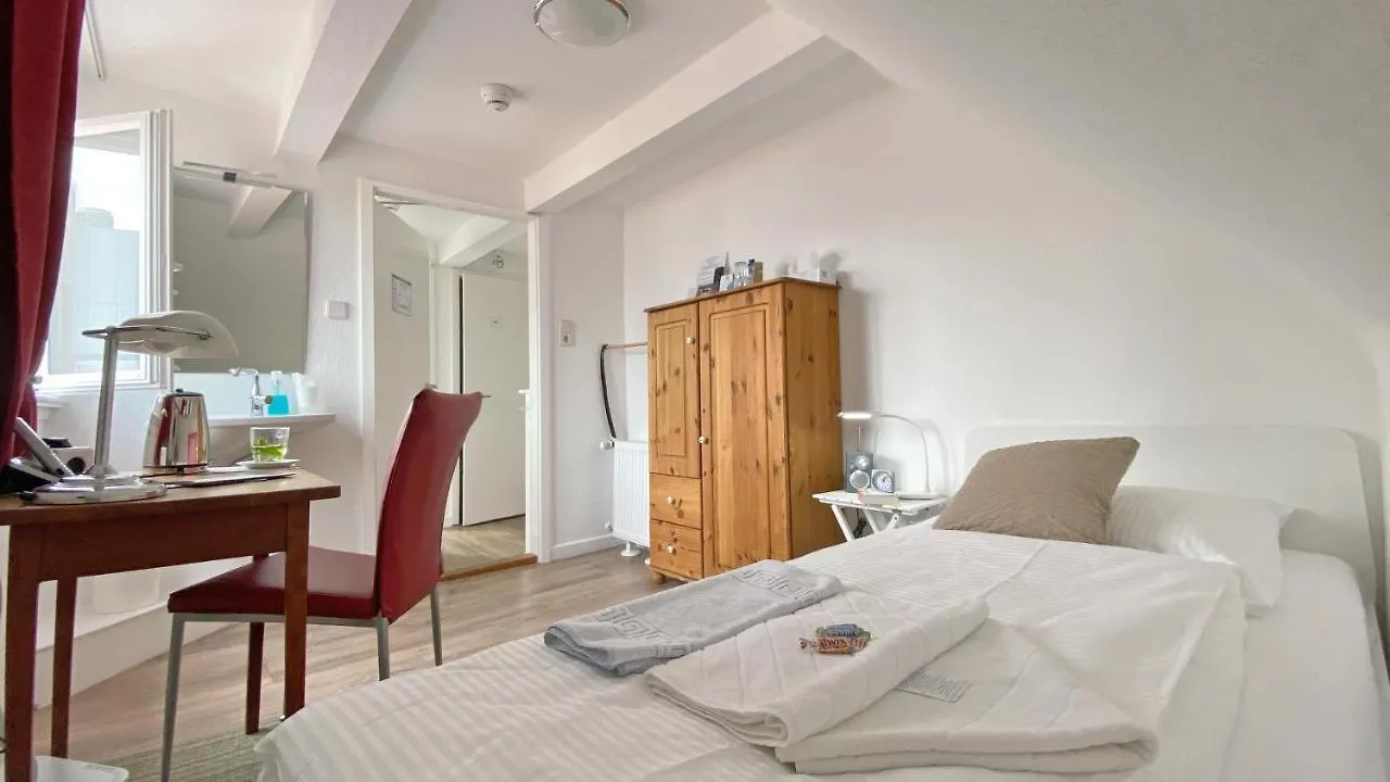 Frauenhotel Hanseatin - Women Only Hambourg