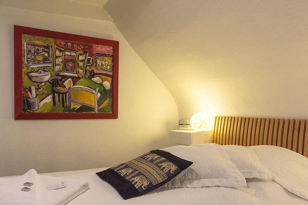 Frauenhotel Hanseatin - Women Only Hambourg 2*,